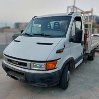 IVECO DAILY 35c13 GRU + CASSONE FISSO 3,5m x 2,10m