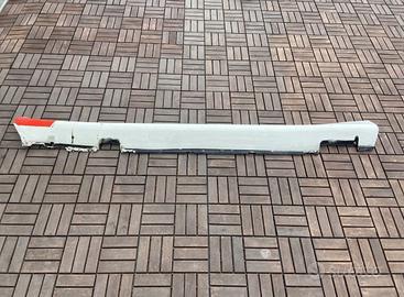 BMW M3 E30 COPERTURA SOTTOPORTA 51711976057