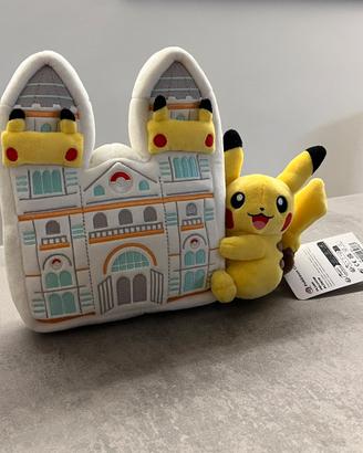 Pokemon x Natural History Museum: Peluche Pikachu