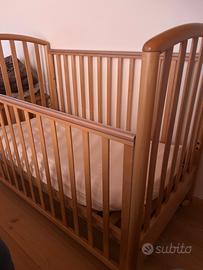 Lettino in legno