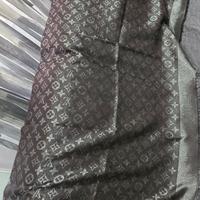 foulard vuitton