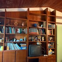 Libreria a parete legno massello