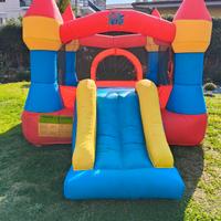 Castello gonfiabile con scivolo + soffiatore