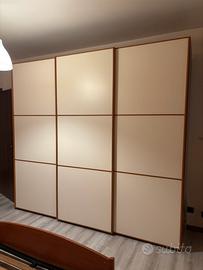 Armadio scorrevole a 3 ante