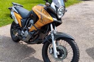 Honda Transalp 700