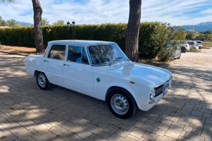 Alfa Romeo Giulia 1300 Super
