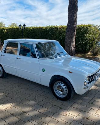 Alfa Romeo Giulia 1300 Super