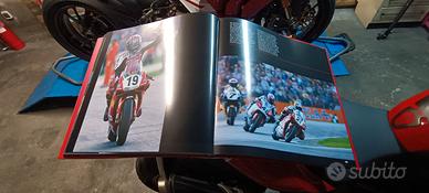 Ducati 996 la regina della SBK