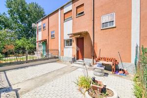 CASA SEMINDIPENDENTE A ALESSANDRIA