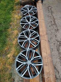 Cerchi 19 originali Volkswagen 