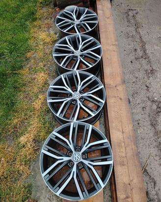 Cerchi 19 originali Volkswagen 