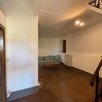 Casa panoramica immersa nel verde