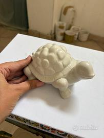 Tartaruga portafortuna in ceramica bianca