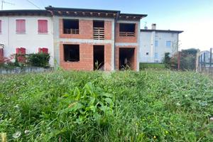 PORZIONE DI BIFAMILIARE A CORNUDA