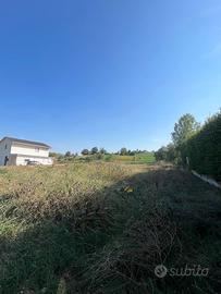 Terreno edificabile a 300 m dalla piazza