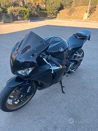 Honda cbr 1000 rr fireblade