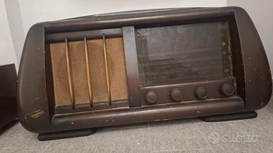 Radio d'epoca Kosmophon K558 serie K555 - anni '40