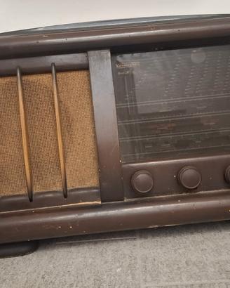Radio d'epoca Kosmophon K558 serie K555 - anni '40