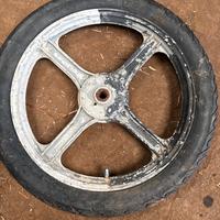 Cerchio anteriore piaggio si