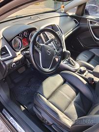 Opel Astra J Cosmo S 2.0 cdti 