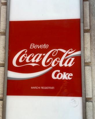 Insegna publicitaria coca cola