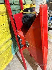 Bigiatrice per macinazione uva