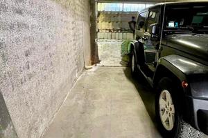 Posto moto/scooter coperto