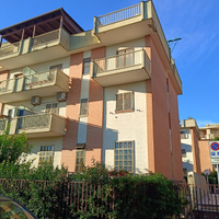 Appartamento 100mq con box 24mq rione Martucci