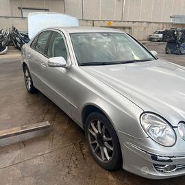 Mercedes Classe E W211 2.7 CDI 647961 PER RICAMBI