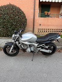Yamaha FZ6 - 2004