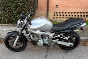 Yamaha FZ6 - 2004