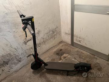 Monopattino XIAOMI pro4