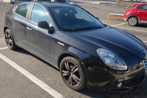 ALFa ROMEO Giulietta 1.6 JTDm-2 105 CV Distinctive