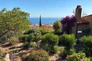 Villa in piccolo condominio al Giglio
