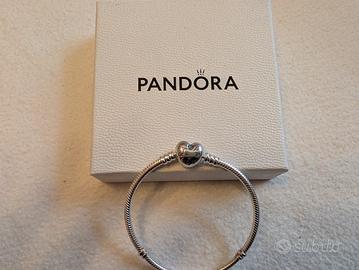 Bracciale PANDORA Chiusura a Cuore Argento