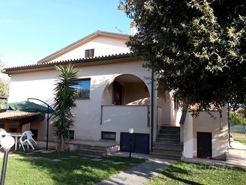 COn Grande Giardino NUOVO Locale Grande 110 mq