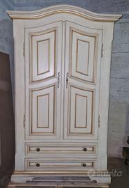 Mobili stile antico