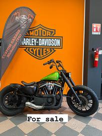 Harley-davidson sportster 883 r