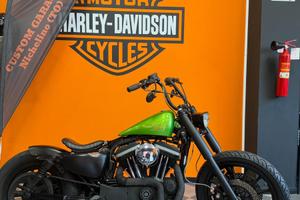 Harley-davidson sportster 883 r