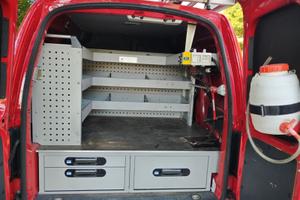 Scaffaleria per furgone