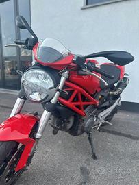 Ducati Monster 696 ROSSA