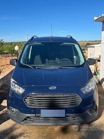 Ford transit courier come nuovo