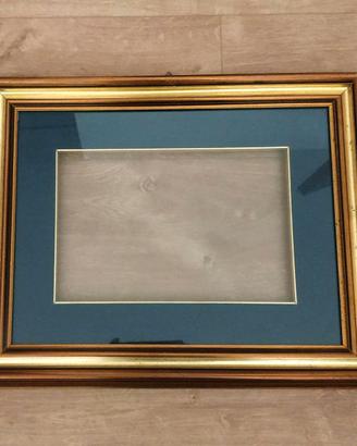 Cornice in legno e vetro con passepartout