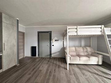 MONOLOCALE A TORTONA