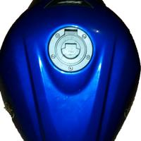 serbatoio Yamaha R1 2002