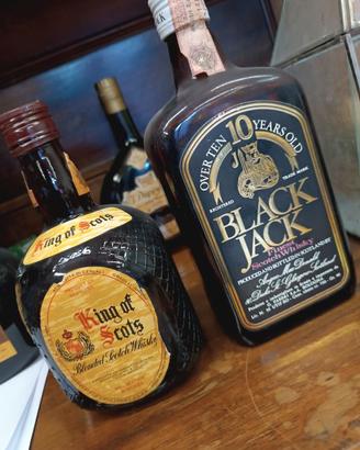 Due bottiglie Scotch whisky