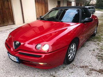 Auto d’epoca Alfa GTV spider