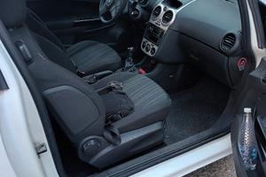opel corsa benzina
