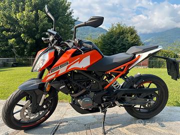 ktm Duke 125