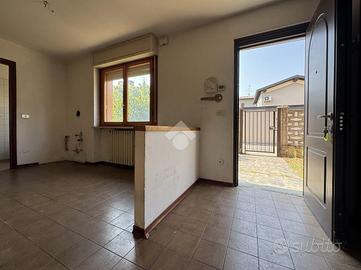 2 LOCALI A PORTALBERA